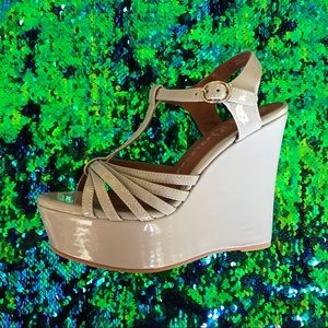 Jeffrey Campbell Grey Patent Leather Wedges 7.5